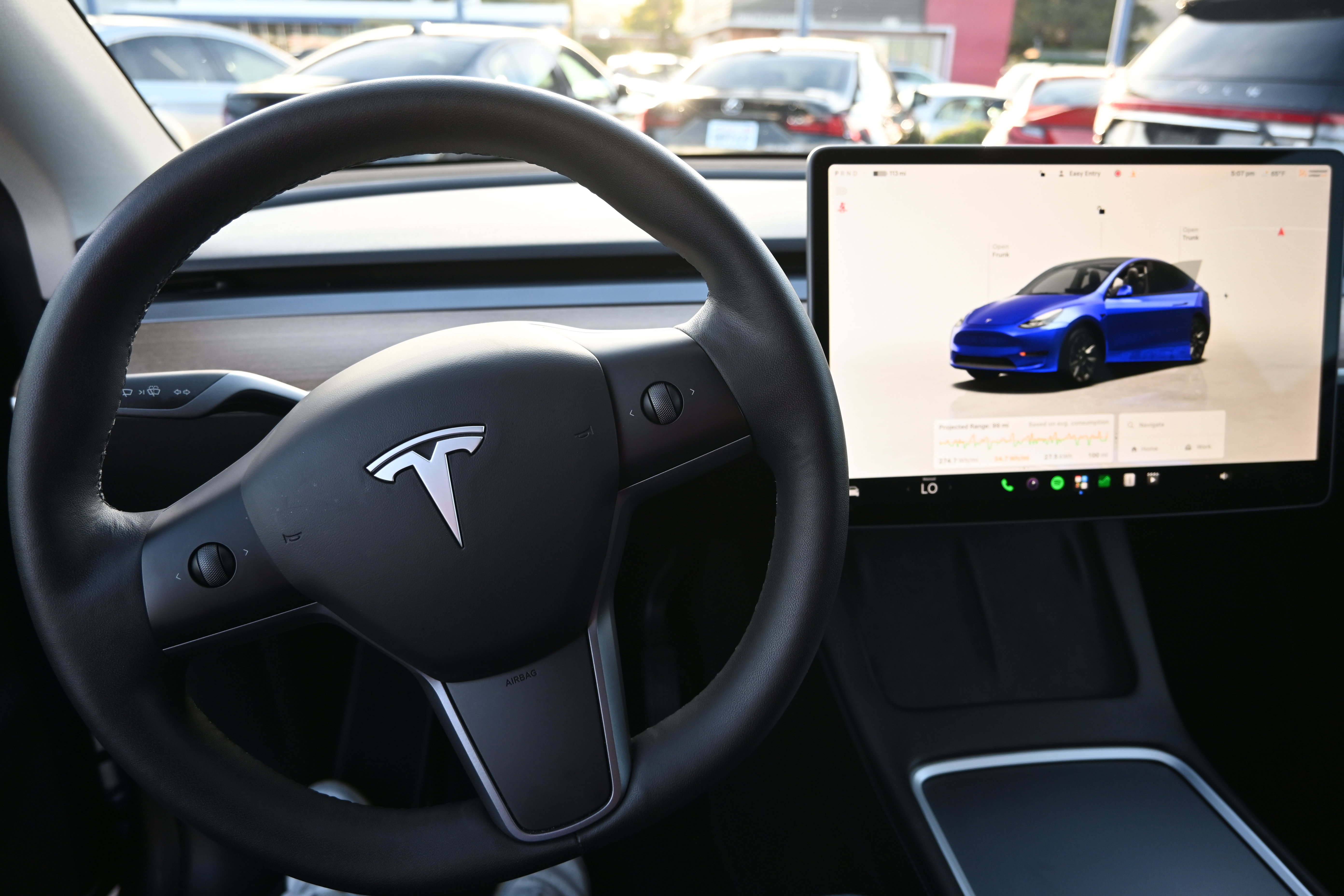 Used 2023 Tesla Model Y Long Range AWD/4WD image 39