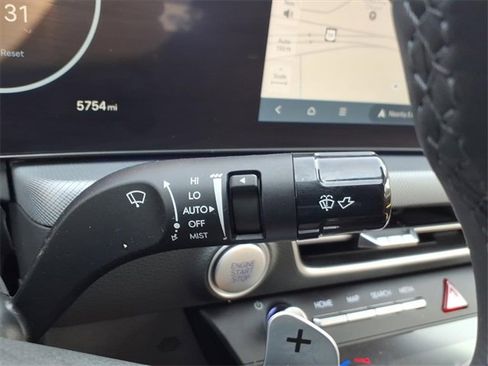 Used 2025 Hyundai Sonata Limited image 27