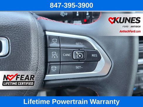 Used 2025 Jeep Compass Trailhawk AWD/4WD image 26