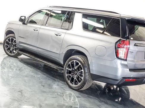 Certified 2021 Chevrolet Suburban RST w/ Luxury Package AWD/4WD image 11