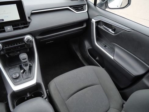 Certified 2025 Toyota RAV4 XLE image 12