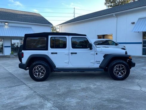 Used 2021 Jeep Wrangler Unlimited Sport image 2