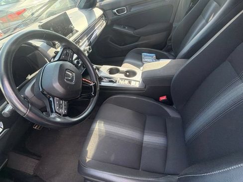 Used 2025 Honda Civic Sport image 5