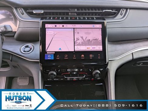 New 2025 Jeep Grand Cherokee L Limited w/ Luxury Tech Group II RWD image 26