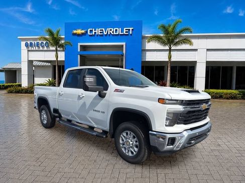 New 2026 Chevrolet Silverado 2500 LT w/ Safety Package AWD/4WD image 1