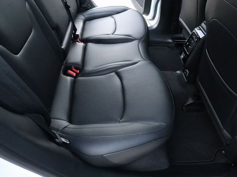 New 2026 Jeep Compass Limited image 14