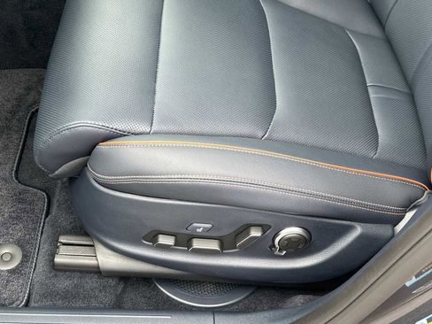 New 2026 Genesis GV70 2.5T Sport Prestige AWD/4WD image 10