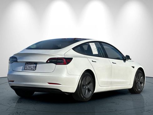 Used 2022 Tesla Model 3 Long Range image 4
