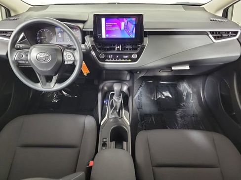 Used 2025 Toyota Corolla LE FWD image 16