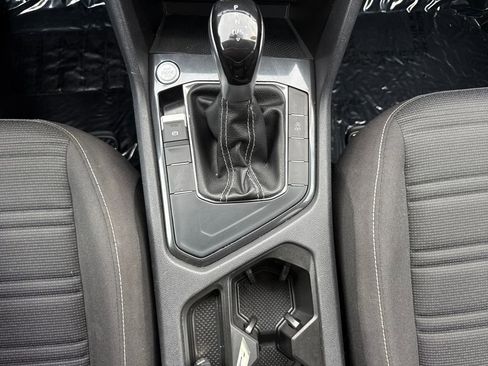 Used 2023 Volkswagen Tiguan S image 21