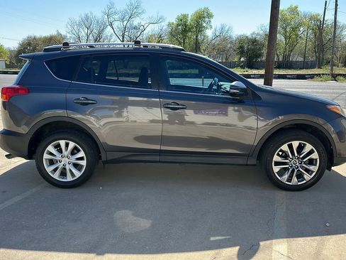 Used 2015 Toyota RAV4 Limited w/ Technology Package FWD image 6