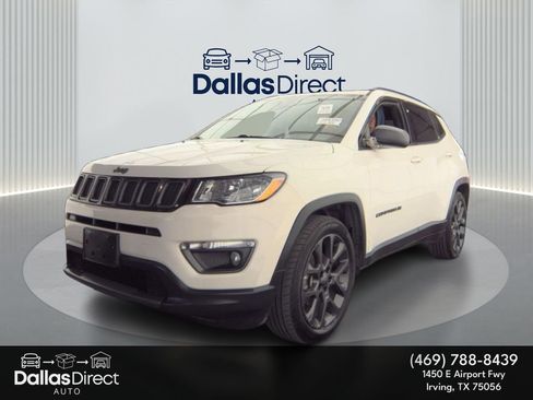 Used 2021 Jeep Compass Latitude image 1