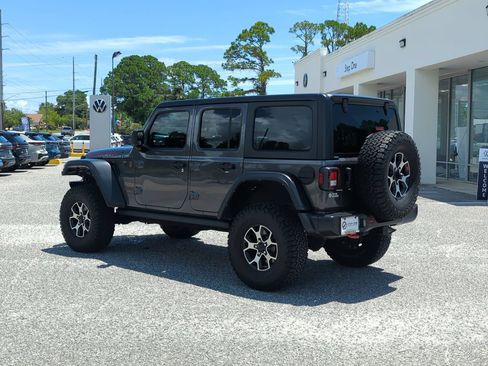 Used 2022 Jeep Wrangler Unlimited Rubicon AWD/4WD image 5