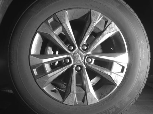 Used 2025 Chevrolet Equinox LT image 12