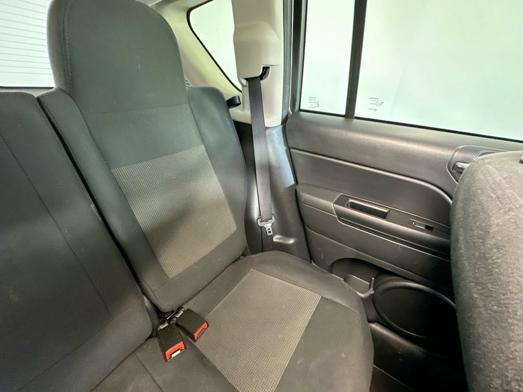 Used 2012 Jeep Compass Sport FWD image 14