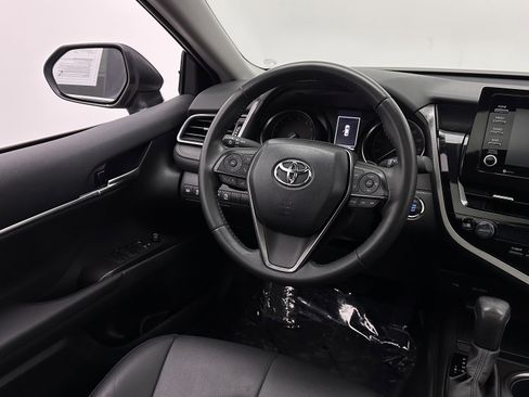 Used 2024 Toyota Camry SE w/ Convenience Package FWD image 28