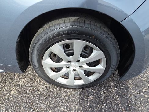 Used 2024 Toyota Corolla LE image 10