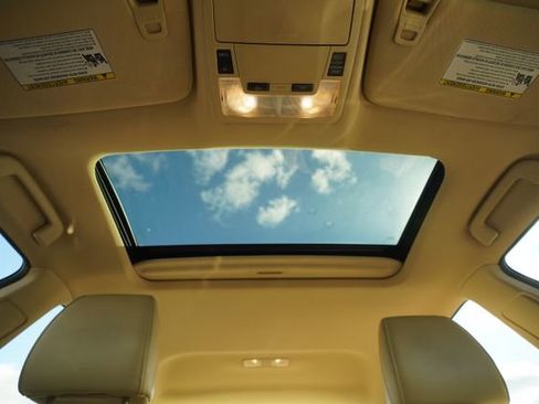 Used 2014 Toyota Avalon XLE image 11