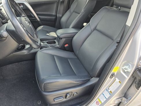 Used 2017 Toyota RAV4 Limited image 26