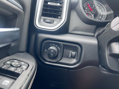 Certified 2026 RAM 2500 Big Horn AWD/4WD image 16
