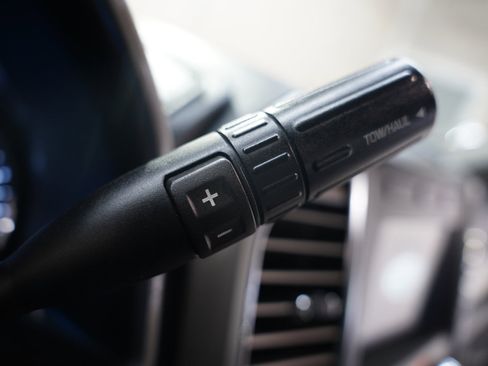 Used 2017 Ford F350 Lariat w/ Chrome Package image 15