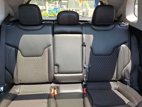 Used 2020 Jeep Compass Latitude w/ Popular Equipment Group FWD image 13