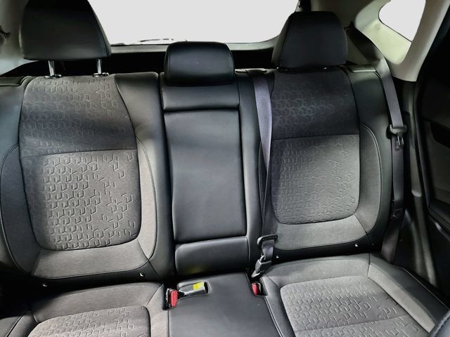Used 2025 Kia Seltos S AWD/4WD image 28