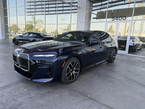 Used 2023 BMW 760i xDrive w/ Executive Package image 1