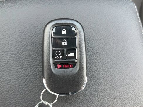 Certified 2025 Honda Civic Sport image 23