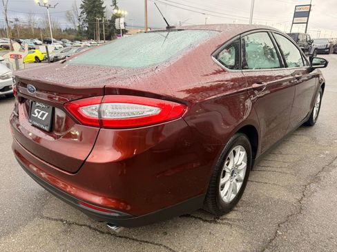 Used 2016 Ford Fusion S image 4