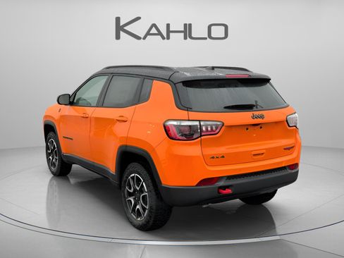 New 2026 Jeep Compass Trailhawk w/ Sun, Sound & Navigation Group AWD/4WD image 3