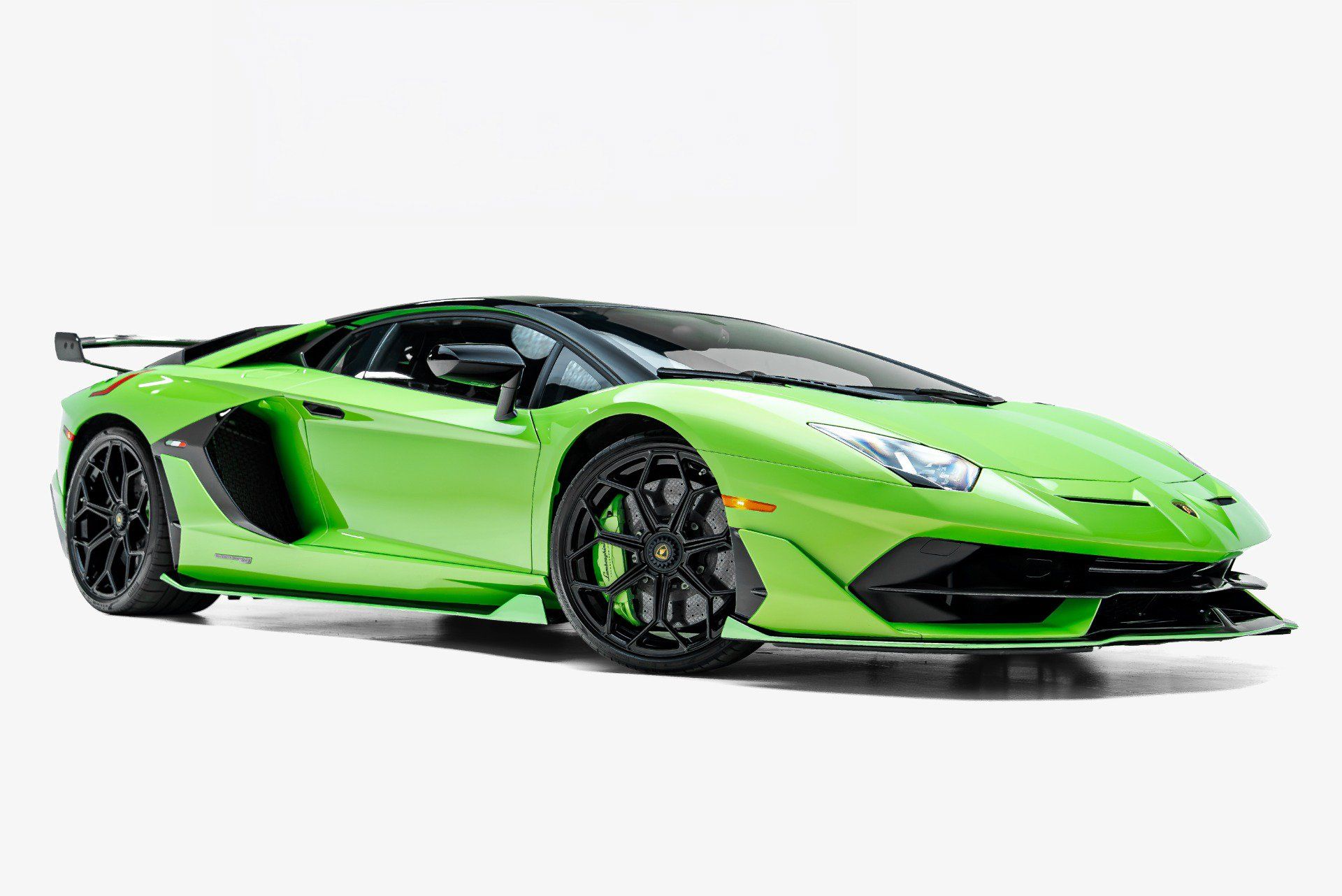 Used 2019 Lamborghini Aventador SVJ AWD/4WD image 15