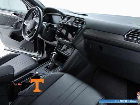 Used 2023 Volkswagen Tiguan SE R-Line image 70