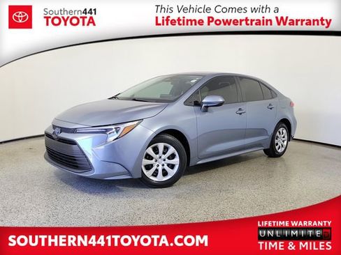 Used 2023 Toyota Corolla LE FWD image 1