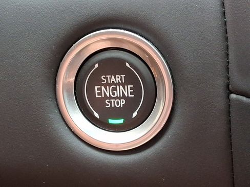 Used 2023 GMC Yukon Denali Ultimate AWD/4WD image 29
