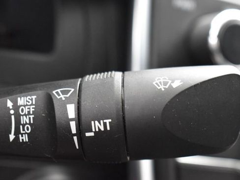 Used 2017 Toyota Camry XSE w/ Moonroof Package image 28