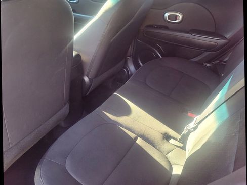 Used 2019 Kia Soul image 23