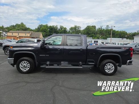 Used 2024 Chevrolet Silverado 2500 LT AWD/4WD image 4