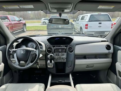 Used 2014 Honda Pilot LX image 19