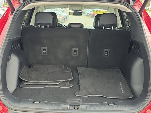 Used 2022 Ford Escape Titanium w/ Titanium Elite Package FWD image 8