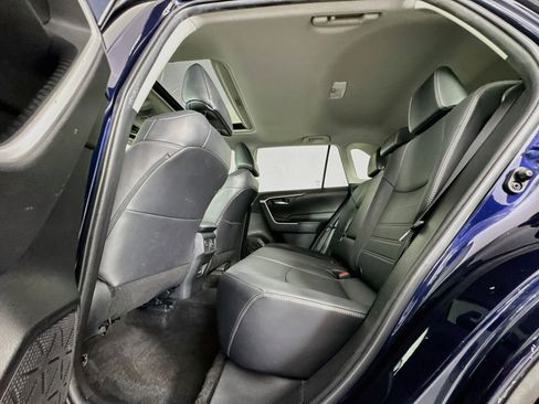 Certified 2021 Toyota RAV4 XLE Premium AWD/4WD image 24