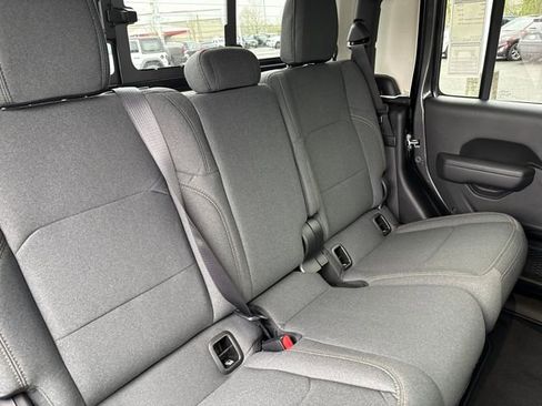 New 2026 Jeep Gladiator Sport image 21