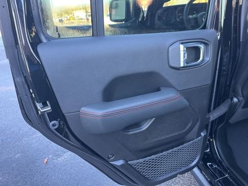 New 2026 Jeep Wrangler Unlimited Rubicon image 11
