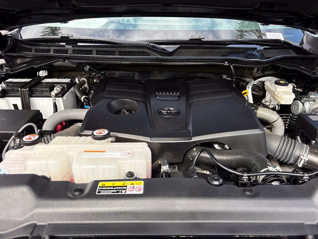 Used 2023 Toyota Tundra SR5 w/ SR5 Convenience Package AWD/4WD image 30