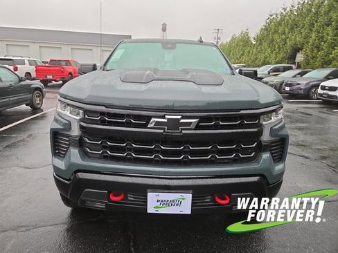 Used 2025 Chevrolet Silverado 1500 LT Trail Boss w/ Convenience Package II AWD/4WD image 2