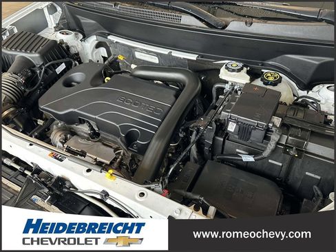 Certified 2023 Chevrolet Equinox RS w/ LPO, Floor Liner Package image 10