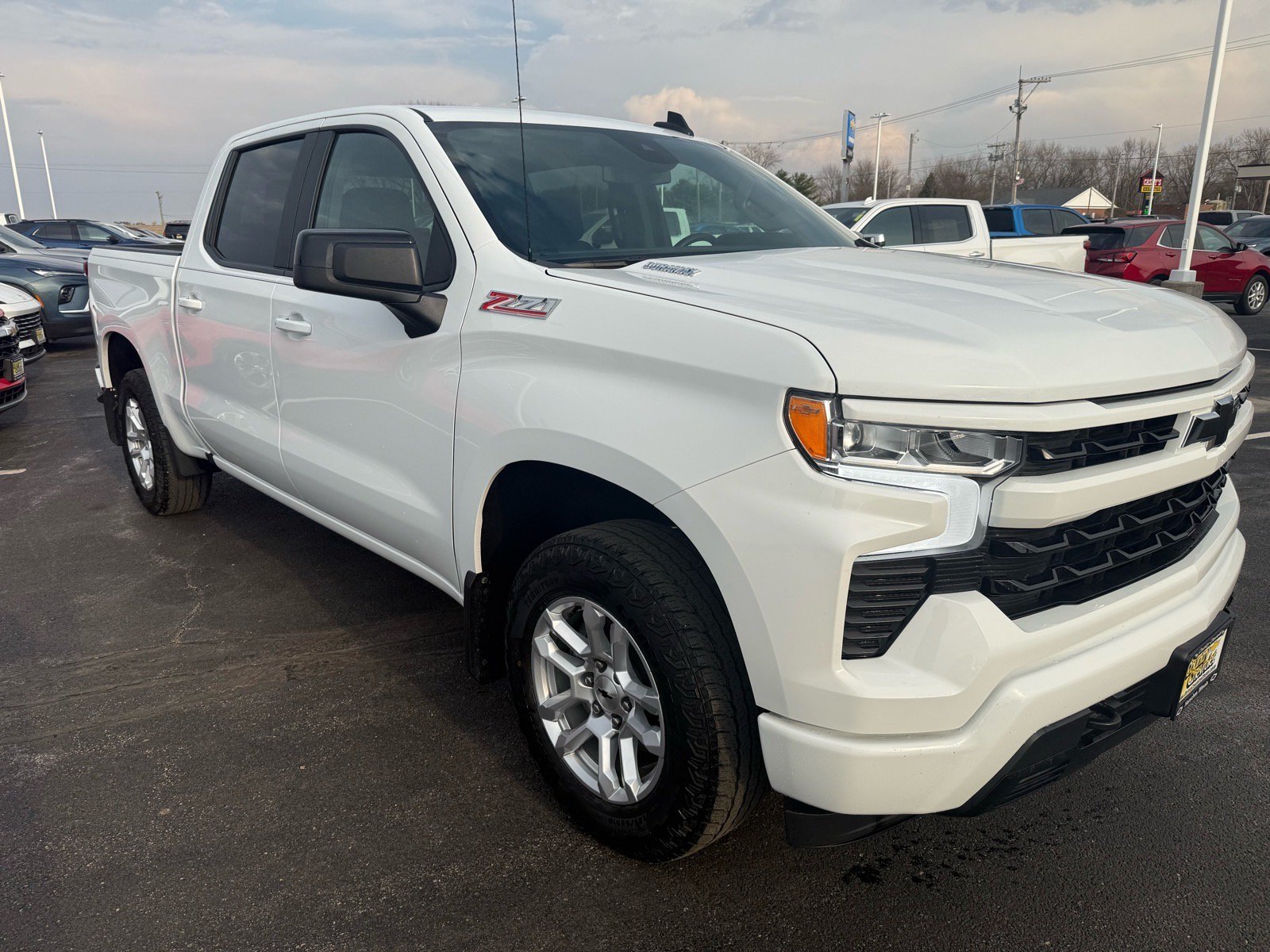 Used 2025 Chevrolet Silverado 1500 RST w/ Z71 Off-Road Package AWD/4WD image 7
