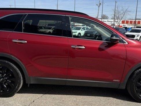 Used 2020 Kia Sorento S image 6