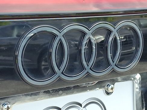 Certified 2025 Audi Q8 Prestige w/ Prestige Package AWD/4WD image 30