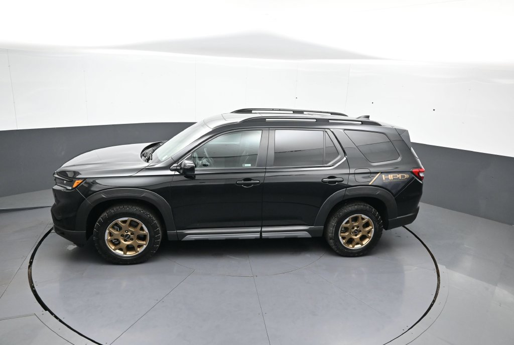 Certified 2024 Honda Pilot TrailSport image 43